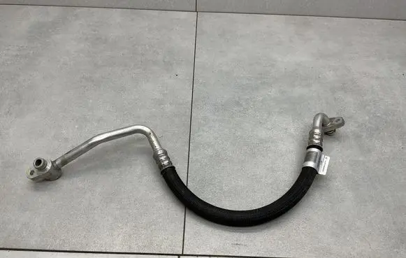 Peugeot 2008 II Air conditioning (A/C) pipe/hose 9826365880