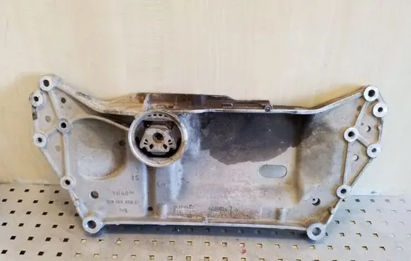Volkswagen Golf Plus Front subframe 1K0199369F