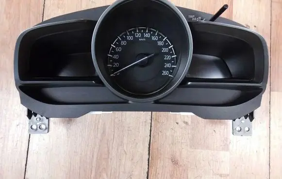 Mazda 3 III Speedometer (instrument cluster) BJS755430KF370