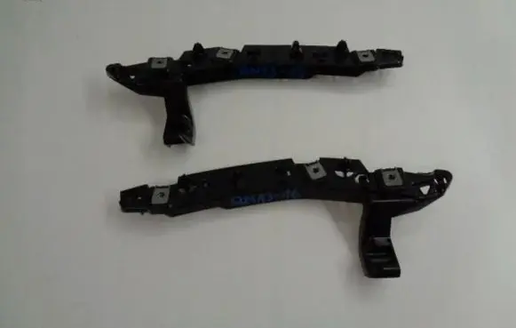 Citroen C5 Aircross Fender mounting bracket 9826714280