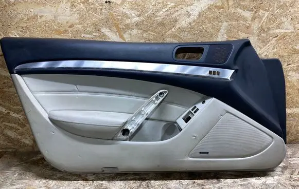 Infiniti G37 Front door card panel trim