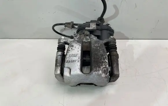BMW 5 G30 G31 G38 Rear brake caliper 6870571