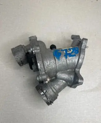 Thermostat/thermostat housing