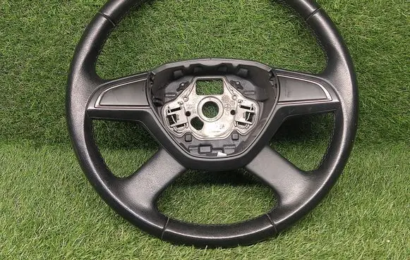 Skoda Rapid (NH) Steering wheel 5J0419091N