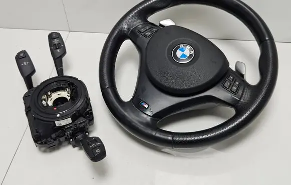 BMW 1 E82 E88 Steering wheel 7841396 3369E901 306865599239