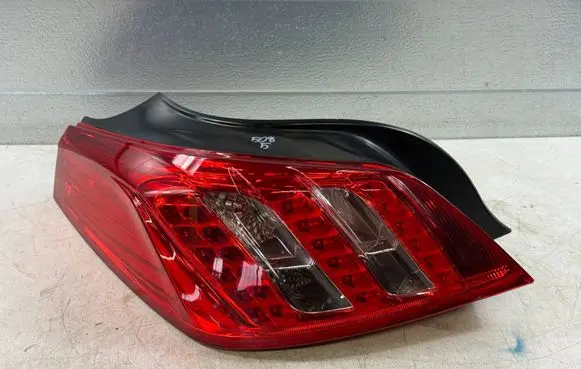 Peugeot 508 Rear/tail lights 9686293780