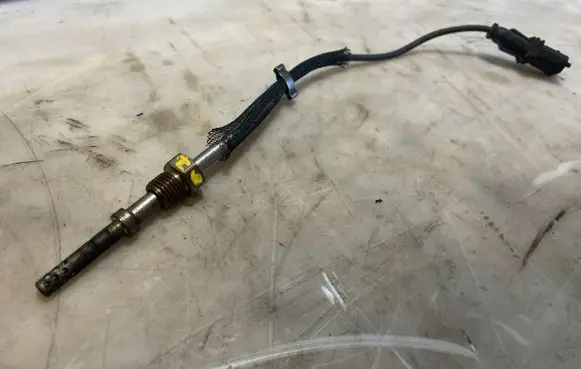 Exhaust gas temperature sensor