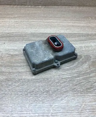 Mercedes-Benz E W211 Headlight ballast module Xenon A0028202426 5DF008279 USED