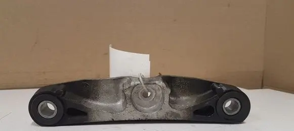 Volvo V40 Engine mounting bracket 31277073 326E06B