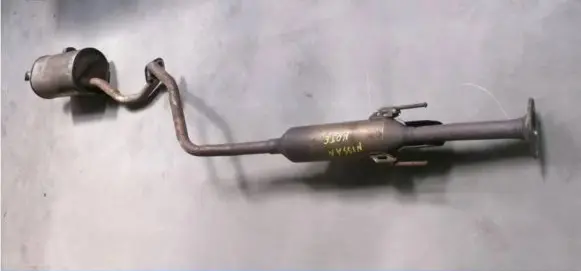 Nissan Note (E12) Exhaust gas pipe 