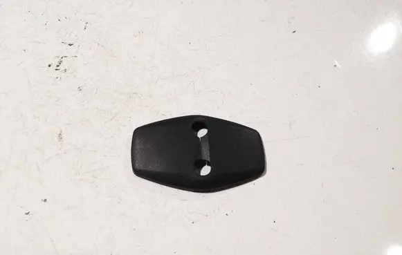 BMW 3 E46 Rear seat side bottom trim 8226578