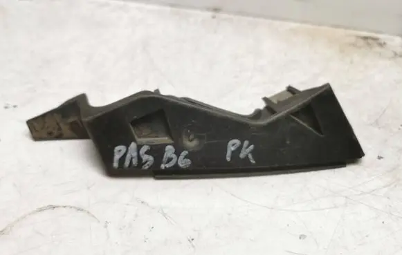 Volkswagen PASSAT B6 Front bumper mounting bracket 3C0807505