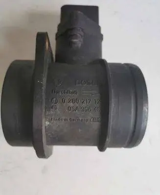 Skoda Fabia Mk1 (6Y) Mass air flow meter 0280217121 06A906461