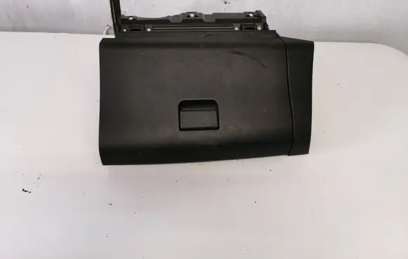 Nissan Leaf II (ZE1) Glove box set 