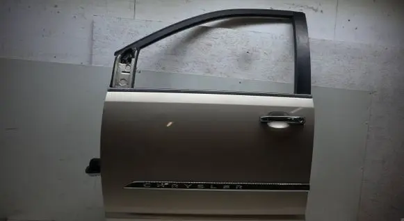 Chrysler Town u0026 Country V Front door