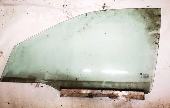 Opel Vectra B Front door window glass four-door as2