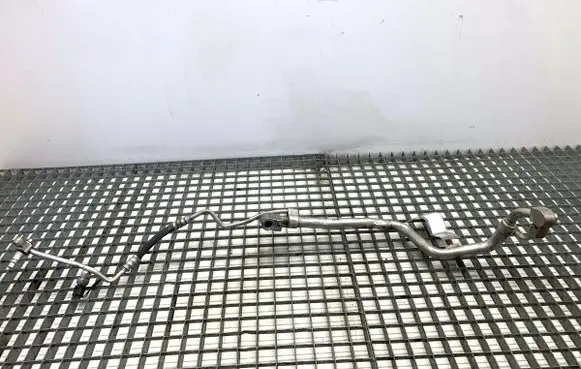 BMW 5 G30 G31 G38 Air conditioning (A/C) pipe/hose 9860584