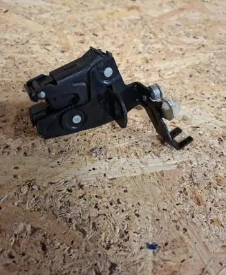 Volkswagen Transporter - Caravelle T5 Tailgate lock latch 7E0827162A