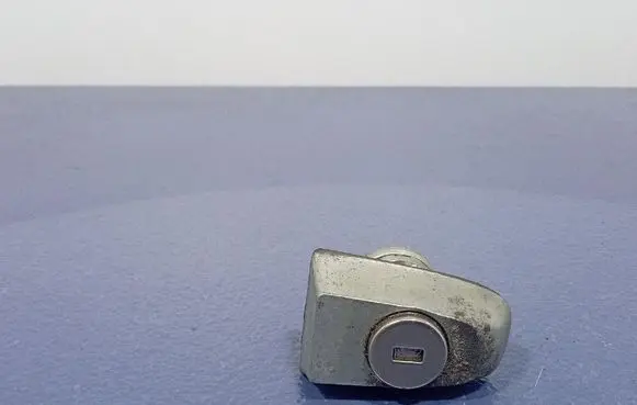 Front door lock