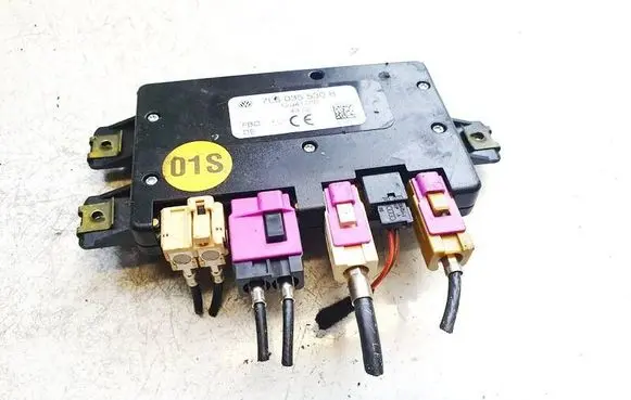 Volkswagen Touareg I Antenna control unit 7l6035530b 12041700