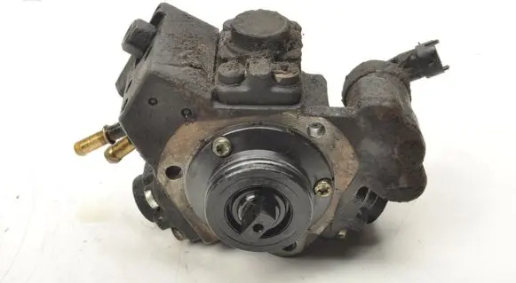 Alfa Romeo Mito Fuel injection high pressure pump 55230348