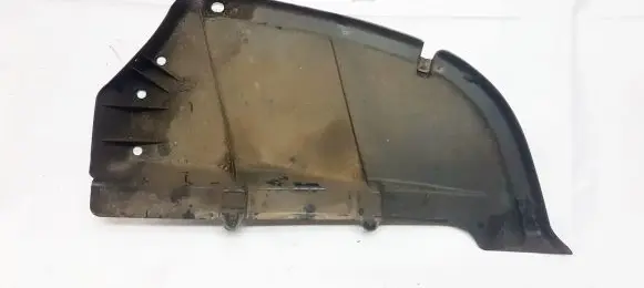 Mercedes-Benz C AMG W204 Engine splash shield/under tray A2046100608