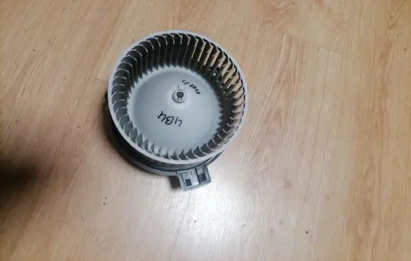 Mazda 2 Heater fan/blower HB111 8940000 8940000222