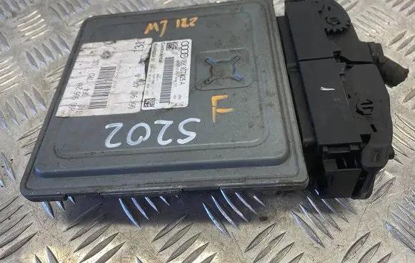 Audi A3 S3 8V Engine control unit/module 06K907425A 5WA1200401