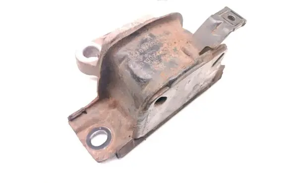 Opel Corsa D Engine mount bracket 13130745