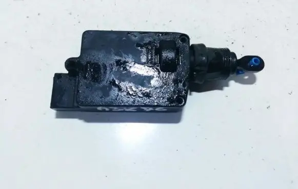 Hyundai Santa Fe Central locking motor 