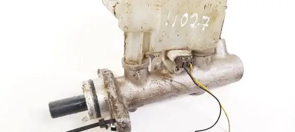 Nissan X-Trail T30 Master brake cylinder 