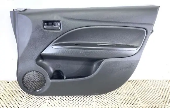 Mitsubishi Mirage VI G4 Attrage Front door card panel trim