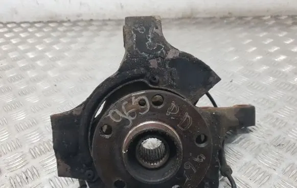 Renault Espace III Front wheel hub