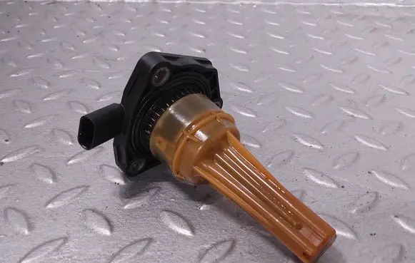 Volkswagen T-Roc Oil level sensor 04C907660A