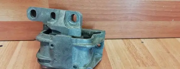 Seat Altea Engine mount bracket 1K0199262BB 1K0199262AT 1K0199262