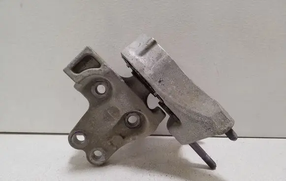 Toyota bZ4X Engine mount bracket