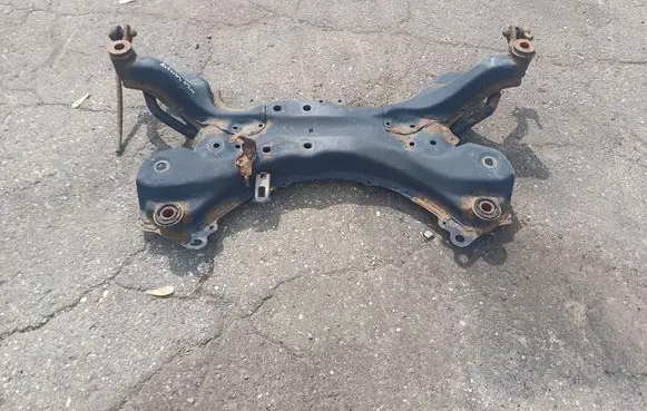 Toyota Avensis T270 Front subframe