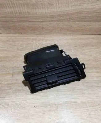 Dashboard side air vent grill/cover trim