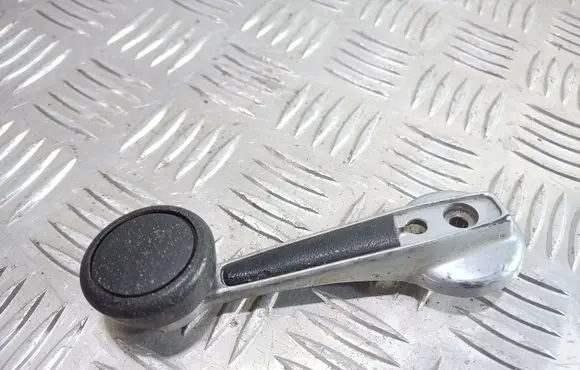 Ford Granada Rear door window winding handle K8880