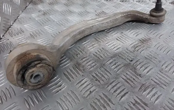 Audi A4 S4 B5 8D Front lower control arm/wishbone
