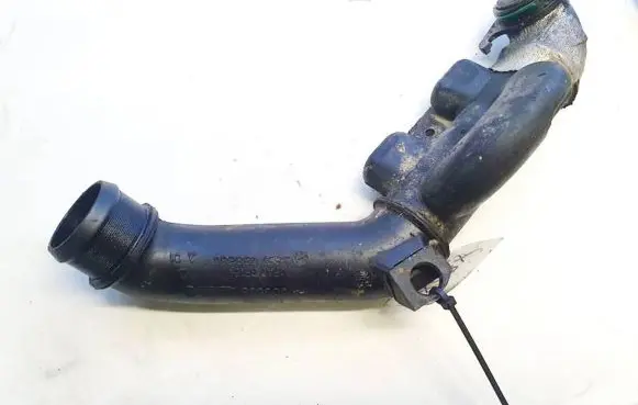 Citroen Xsara Picasso Intercooler hose/pipe 9657083280 003538