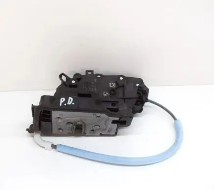 BMW X3 G01 Front door lock 9492100