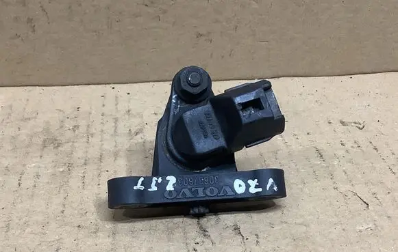 Volvo V70 Crankshaft position sensor 30637803