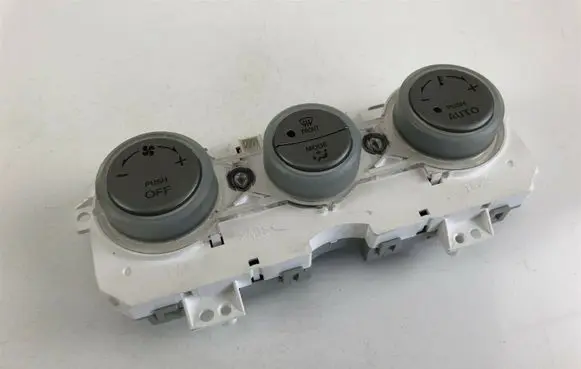 Mazda 6 Climate control unit QC15E2D H1498