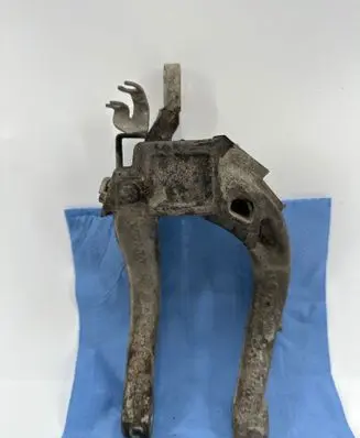 Front lower control arm/wishbone