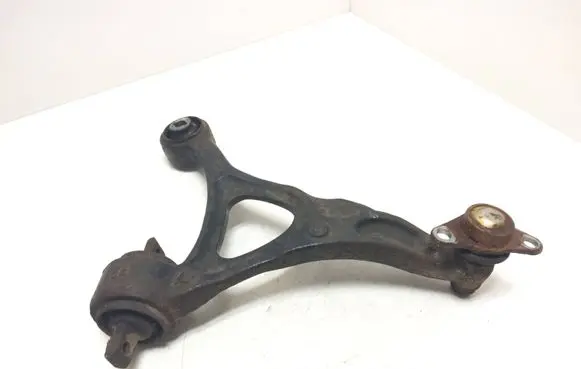 Volvo XC90 Front lower control arm/wishbone 8646613