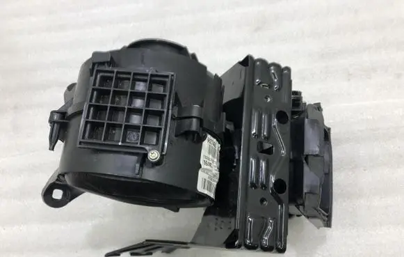 Mercedes-Benz ML W164 Interior heater climate box assembly housing 