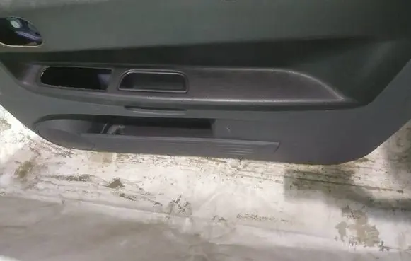Mitsubishi Colt Front door card panel trim