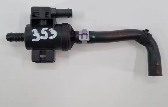 Audi A5 Fuel pressure sensor 06H906052D 06R133781F