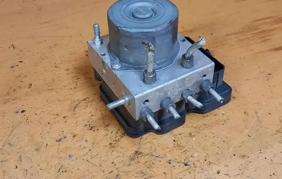 Renault Twingo III ABS Pump 0265956320